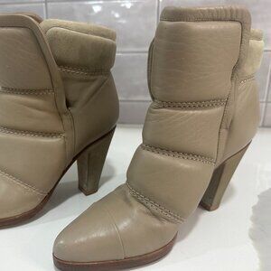 CHLOE Beige Quilted Leather Ankle Boots (Size 36)  MSRP $995.00!